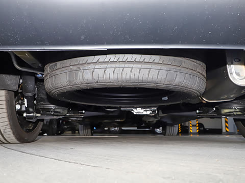 2021�� V 260 L ����������