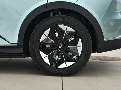 2025�� 285Max ��ΪǬ���Ǽ�ADS SE���̰�