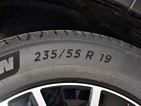 2023�� GLC 260 4MATIC ����SUV