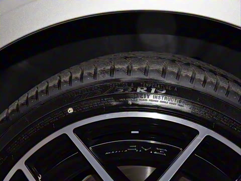 2021�� �Ŀ� E 300 �˶���