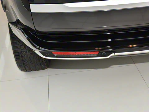 2025�� 3.0 L6 400PS �����ӳ���