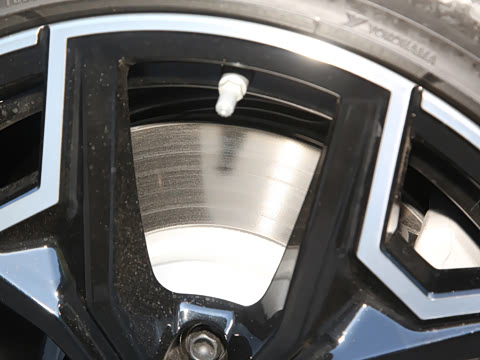 2024�� eDrive 40 L ��ҹ��װ