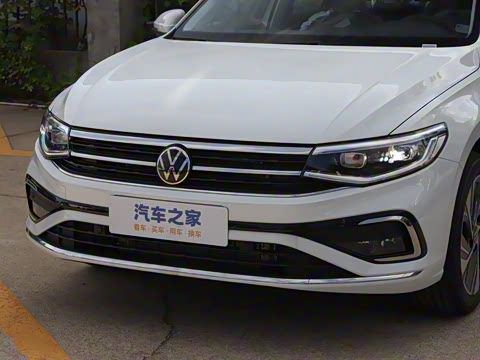 2025�� �Ŀ� 300TSI DSG���а�