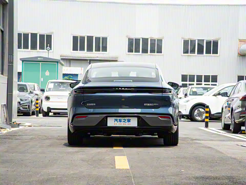 2025�� 130km EM-i ������