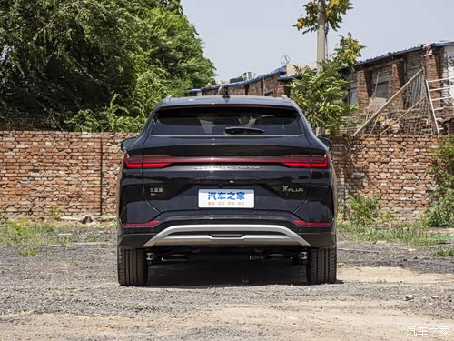 比亚迪宋plusev冠军版外观颜值超高