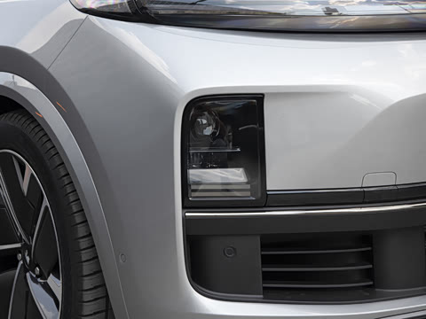 2025�� Ultra ���ܻ��°�