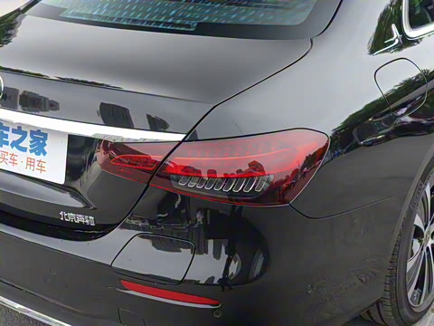 2022�� �Ŀ��� E 350 e L ���ʽ��϶����˶��γ�