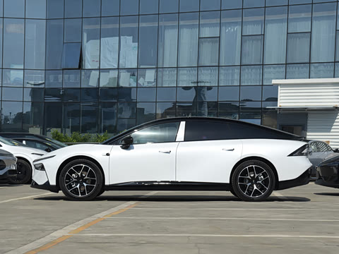 2025�� �������� Max �콢��