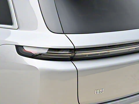 2025�� Max ���ܻ��°�