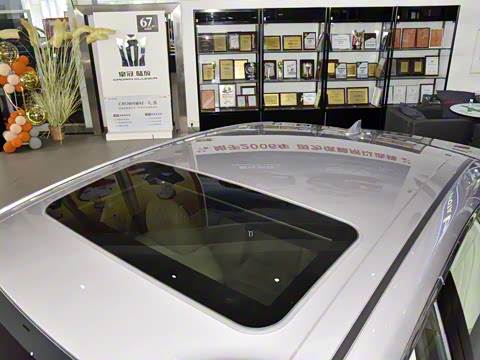 2023�� 2.0L XLE������