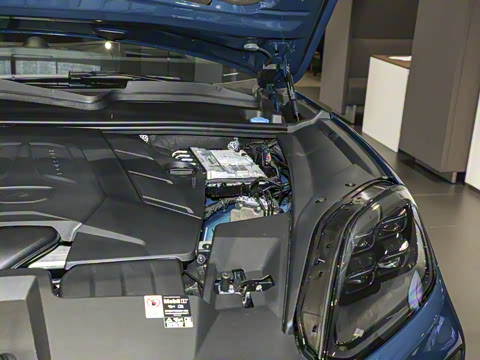 2025�� Cayenne 3.0T ���۰�