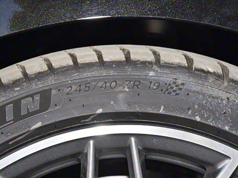 2025�� AMG C 43 4MATIC