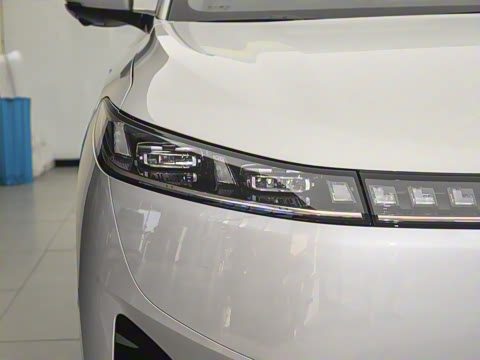 2025�� 636Ultra�Ǽݰ� 6��