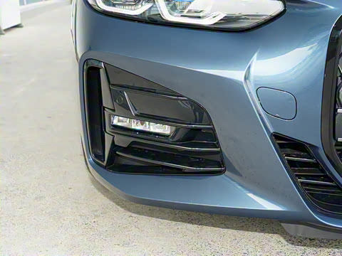 2021�� 425i M�˶���ҹ��