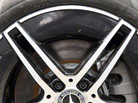 2025�� �Ŀ� E 260 �˶���