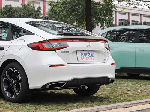 【图】思域 2023款 hatchback 240turbo cvt极锐版报价_图片_本田