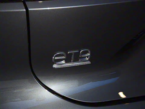 2025�� 102kWh ǩ����