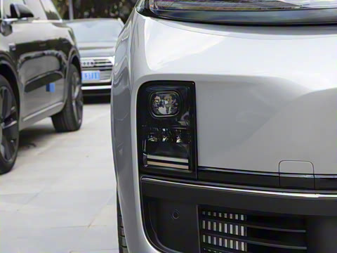 2025�� Ultra ���ܻ��°�