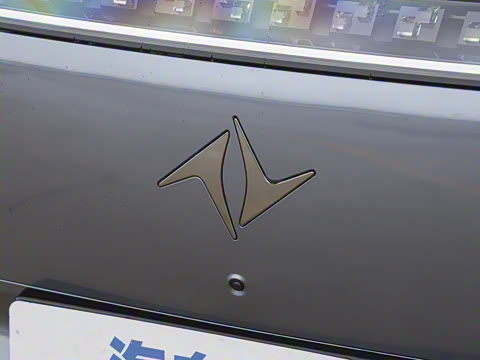 2025�� 210Ultra���Ȱ� 6��