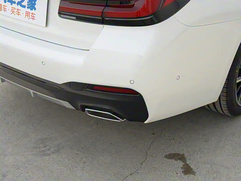 2022�� �Ŀ�� 530Li ������ M�˶���װ