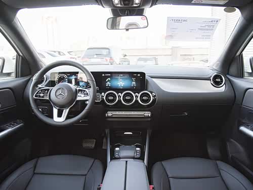 内饰外观外观中控座椅官图更多图片 >北京奔驰-奔驰gla图片降价暂无