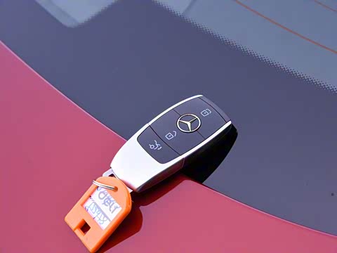 2019�� C 260 4MATIC ���ܳ�