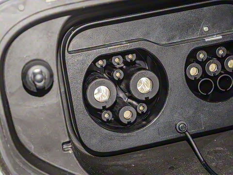 2025�� 702 �������� Max