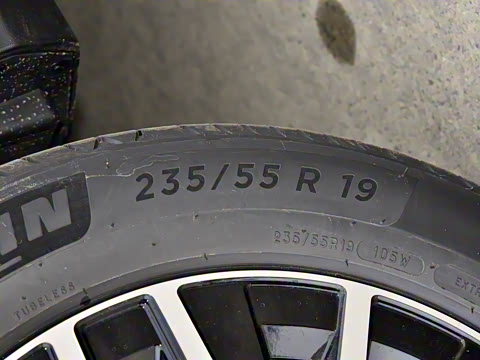 2023�� GLC 260 4MATIC ����SUV