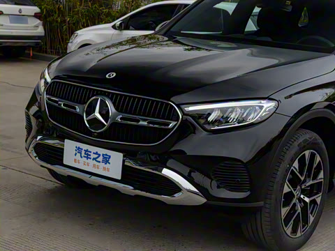 2023�� GLC 260 L 4MATIC ������ 5��