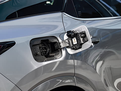 2023�� 450h+ ����������