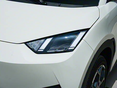 2025�� �Ǽݰ� 405km ���ڰ�