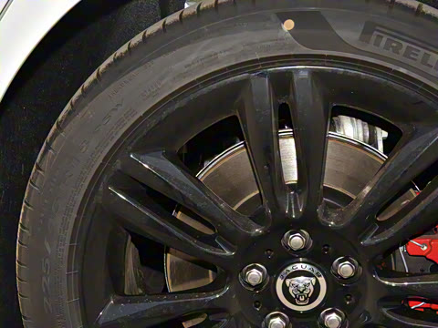 2025�� 2.0T 250PS R-DYNAMIC 90�����ذ�