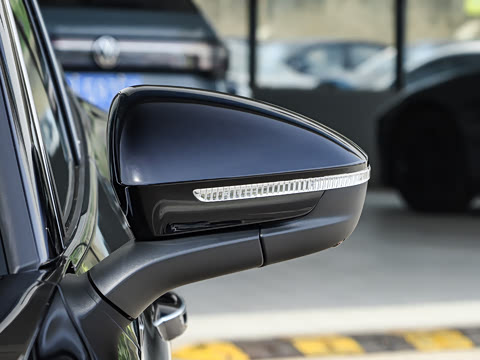 2025�� PRO 380TSI ���� R-Line �����