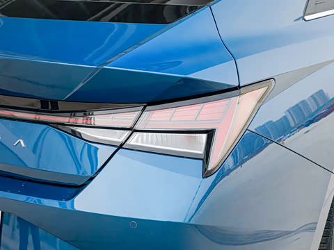 2022�� 1.5L CVT TOP�콢��