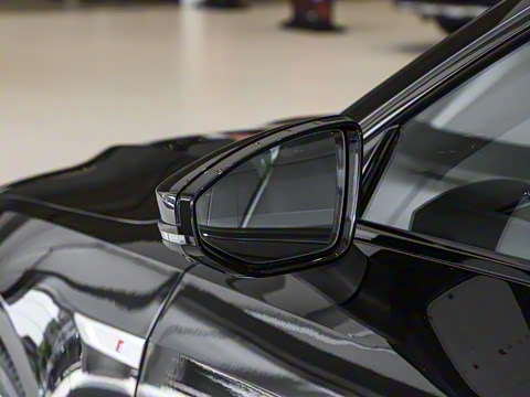 2025�� 45 TFSI quattro ����ʿ��