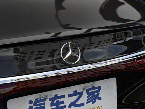 2025�� �Ŀ� E 260 �˶���