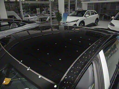 2025�� 560MAX 185kW