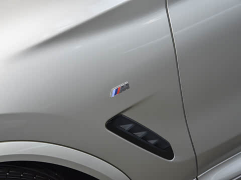 2021�� �Ŀ� xDrive 25i M�˶���ҹ��װ