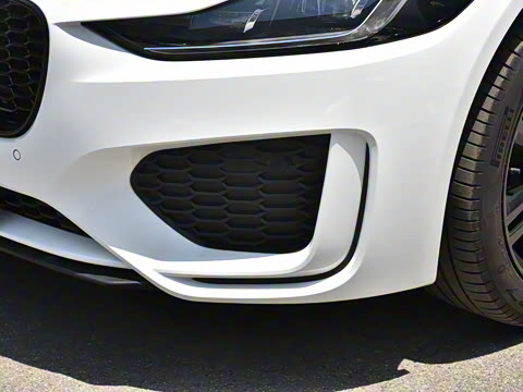 2025�� 2.0T 250PS R-DYNAMIC 90�����ذ�