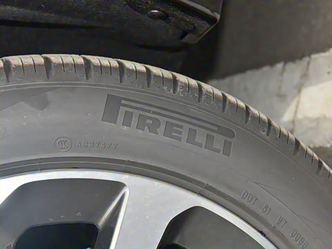 2022�� �Ŀ� P300e ���ʽ�綯��ϰ�