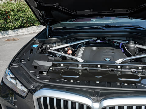 2025�� xDrive 40Li M�˶���ҹ��װ