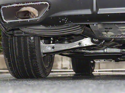 2025�� 200���������� 40 TFSI ���������� B&O ��ҹ��