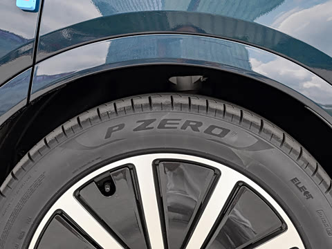 2025�� ���� Max�� 52kWh 5����