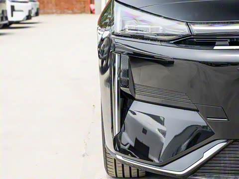 2025�� EM-i 60km ������