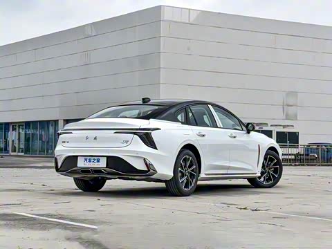 2025�� 2.0T ������