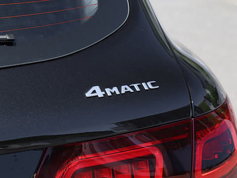 2022�� �Ŀ��� GLC 300 L 4MATIC ������