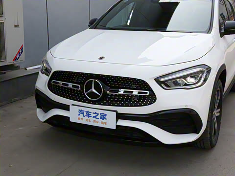 2023�� GLA 220 4MATIC