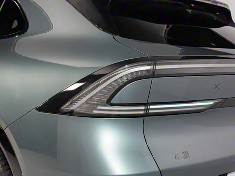 2025�� 702 �������� Ultra