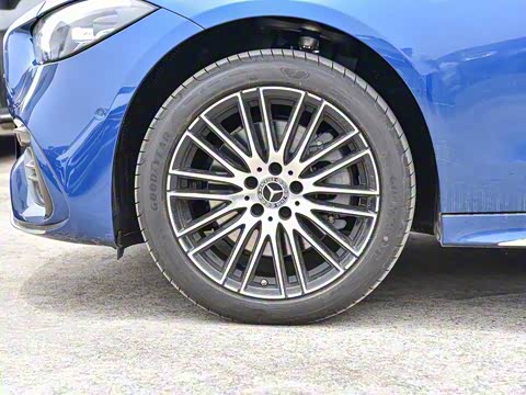 2025�� �Ŀ� C 260 L �˶���