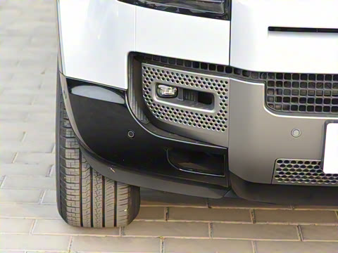 2023�� 110 3.0T P400 X-DYNAMIC HSE